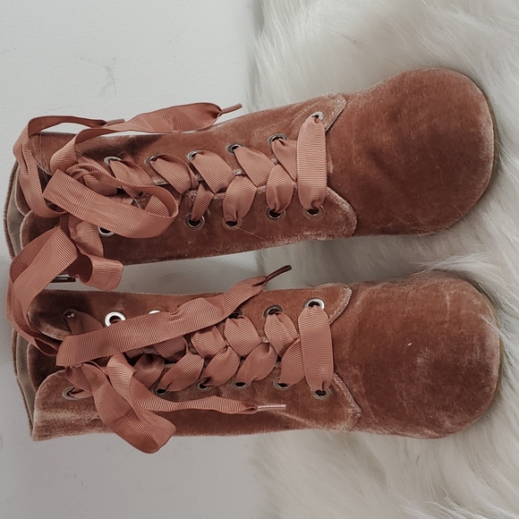 Kenneth Cole Corrine lace up booties - Picture 9 of 9